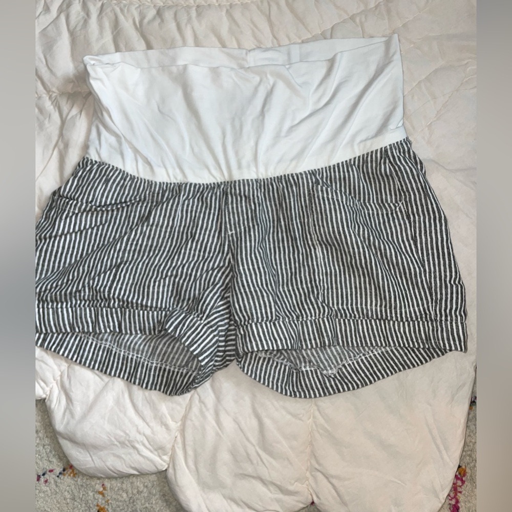 Old Navy Maternity Shorts